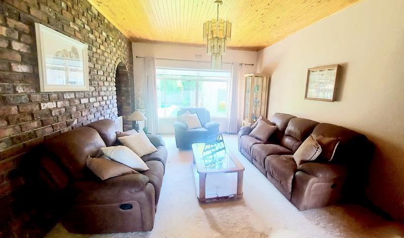 To Let 5 Bedroom Property for Rent in Douglas Northern Cape